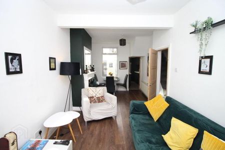 7 Donard Street, Belfast, BT6 8EJ - Photo 2