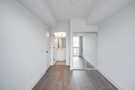 For Lease - 2343 Khalsa Gate Unit# 513, Oakville, Ontario - Photo 2