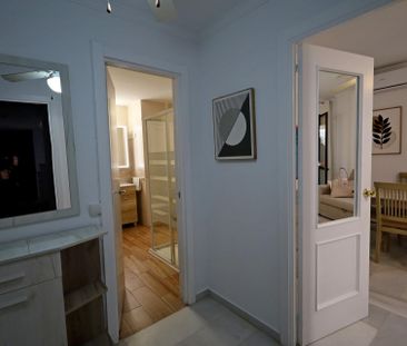 Encantador Piso Reformado en La Carihuela en urbanización con Pisci... - Photo 6