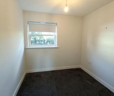 Holden Close, BRAINTREE - Photo 1