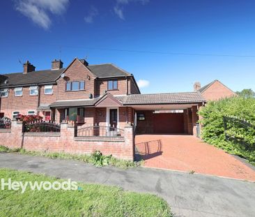 3 bedroom semi-detached house to rent - Photo 5