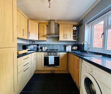 Hardwick Crescent, Syston, Leicester, LE7 - Photo 1