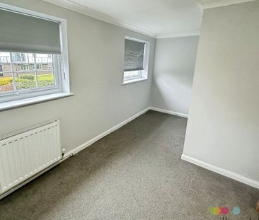 Manor Drive - Photo 4