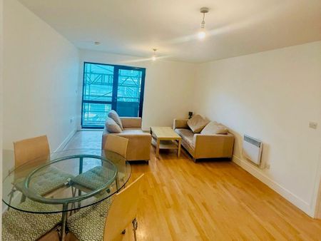 2 bedroom apartment to rent - Photo 2