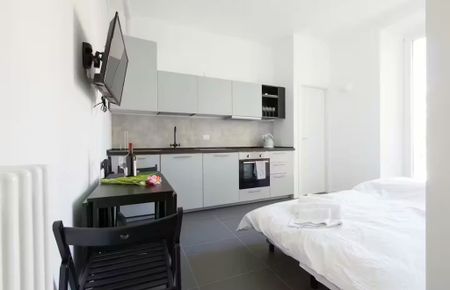 Via Cristoforo Gluck, Milan, Lombardy 20125 - Photo 5