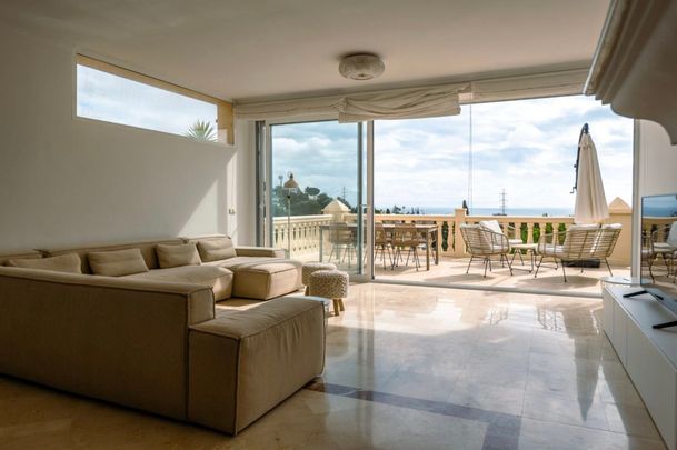 Semi-Detached House in Elviria – Marbella - Photo 1