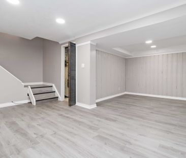 For Lease - 53 Courtleigh Square, Brampton, Ontario - Photo 1