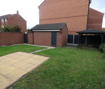 4 bedroom detached house to rent - Photo 2