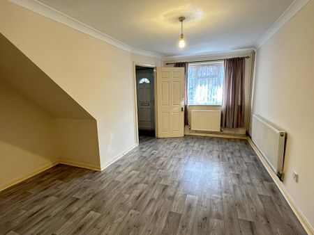 2 bedroom terraced house to rent - Photo 3