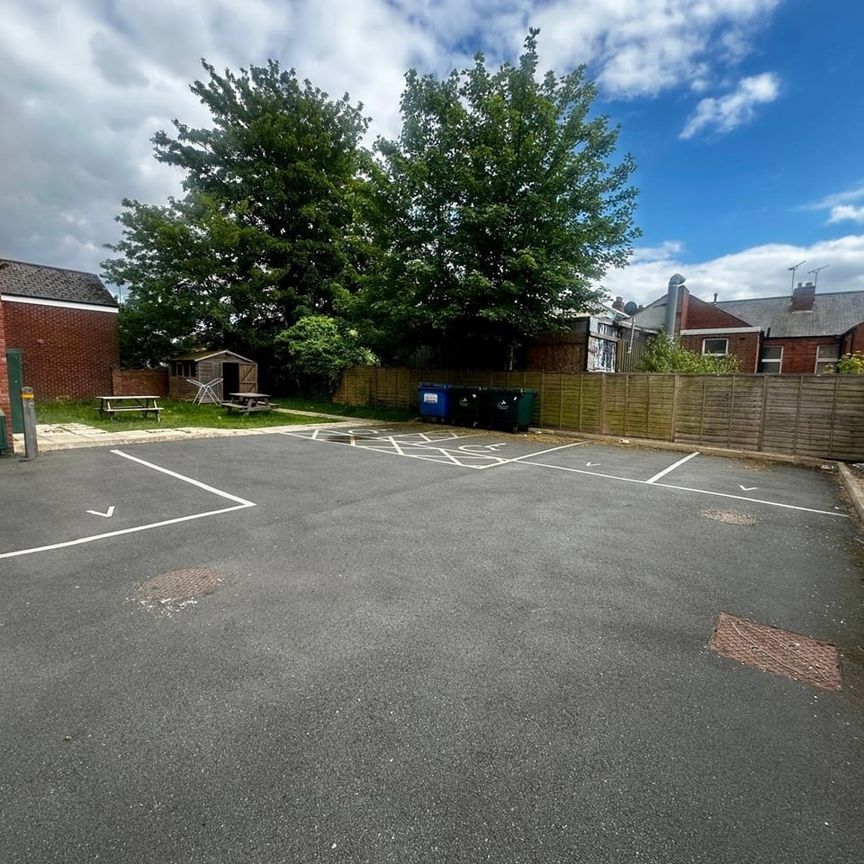 Studio Flat, Villiers St, CV2 - Photo 1