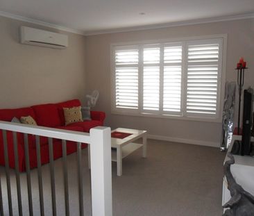 3-bedroom shared house, Iberia Court - Photo 3