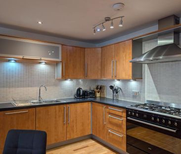 2 bedroom flat to rent - Photo 3