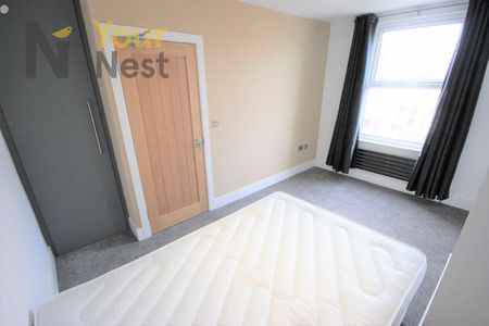 Room 2, 9 Highfield Avenue, Wortley, LS12 4BU - Photo 3