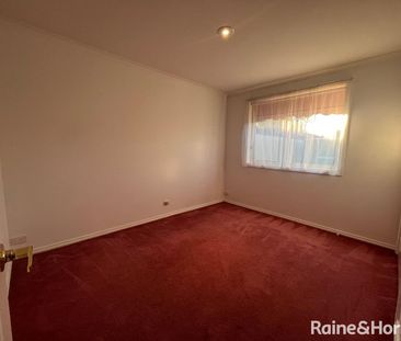 22 Billungah Place, Burnside, VIC 3023 - Photo 1