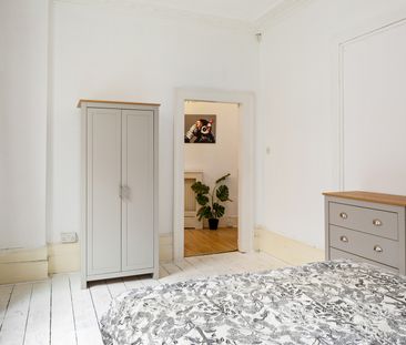 🏡 Modern Flat with Balcony in London Fields 🏡 Room 4 - Photo 4
