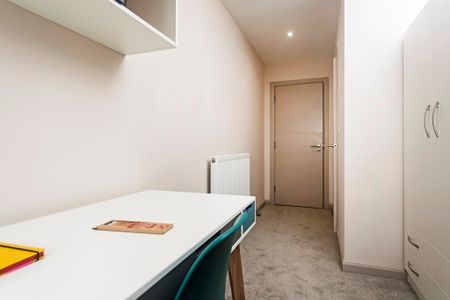 Corner House, Cathays - Photo 2