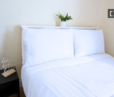 Bed for male in a twin room in Drumcondra, Dublin - Photo 3