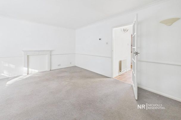 3 bedroom end of terrace house to rent - Photo 1