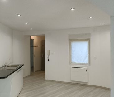 Un appartement en rez-de-chaussée - ANICHE - Photo 5