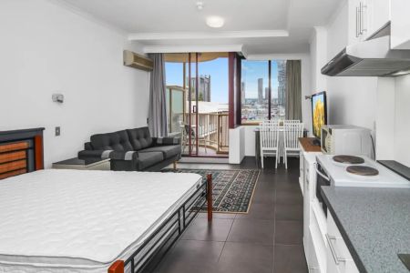 Fully Furnished Studio Apartment - Photo 5