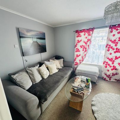 3 bedroom detached house to rent - Photo 1