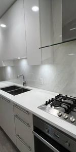 1-Bedroom Apartment for Rent Near QE Park - Photo 3