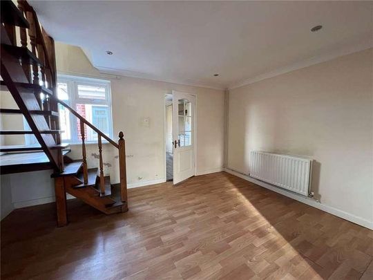 Winchester Road, Romsey, Hampshire, SO51 - Photo 1