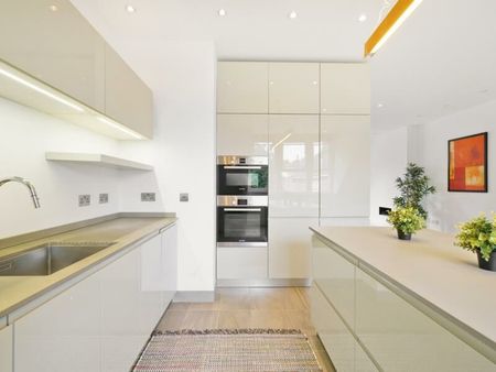 3 Bedroom Flat To Let - Photo 4