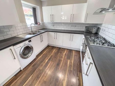 Esher Road, L6 - Photo 5