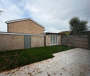 5 bedroom semi-detached house to rent - Photo 3