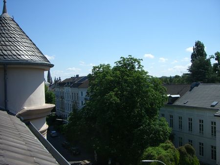 Gemütliche 2-Zimmer-Gründerzeitwohnung mit Wohnküche im Bonner Musikerviertel - Photo 2
