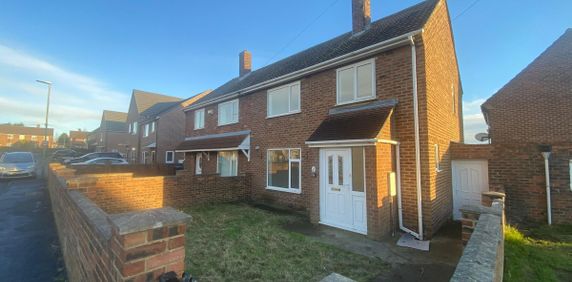 3 bed semi-detached house to rent in Surtees Avenue, Bowburn, Durham - Photo 2