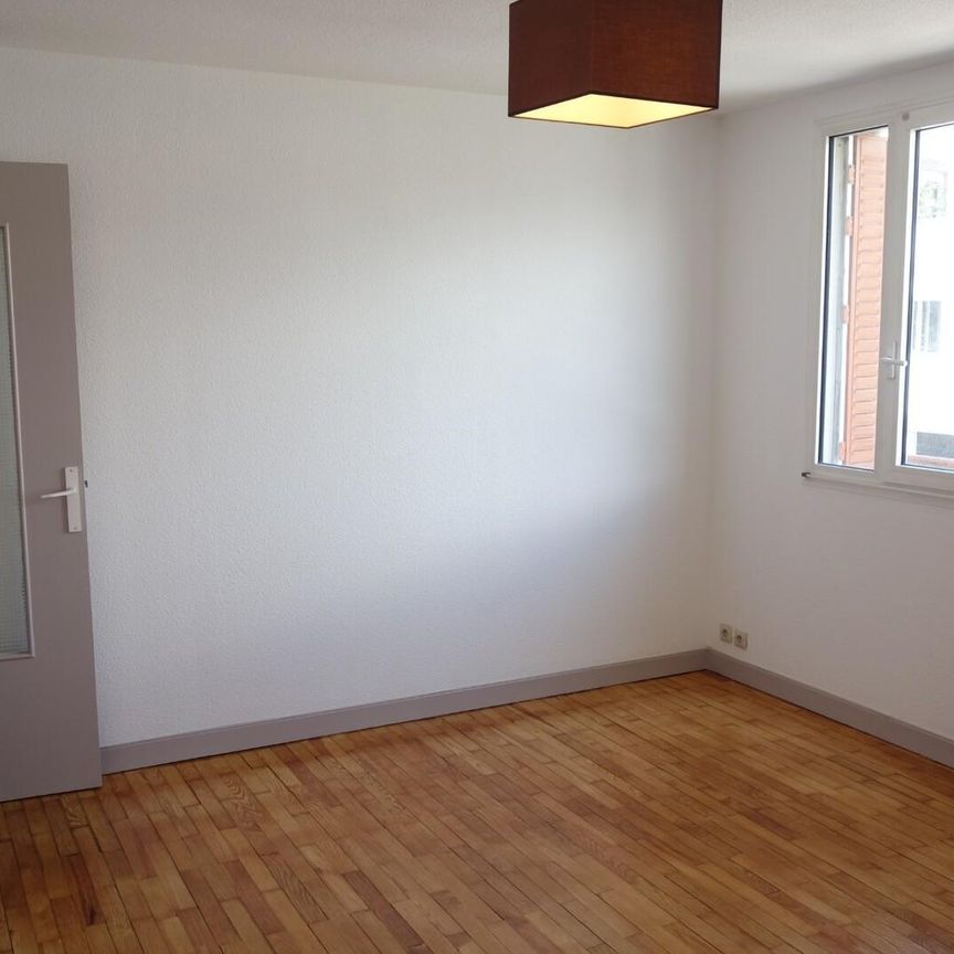 Location Appartement 2 pièces 38m² FONTAINE 38600 - Photo 1