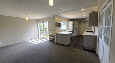 Quietest Neighbourhood in Hutt Central - Photo 3