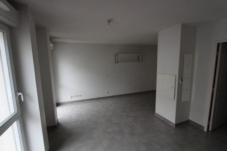 Location Appartement 2 pièces 31m² NANTES 44100 - Photo 2