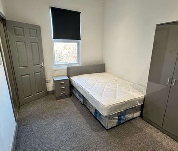 Florence Street Room 3 - Photo 1