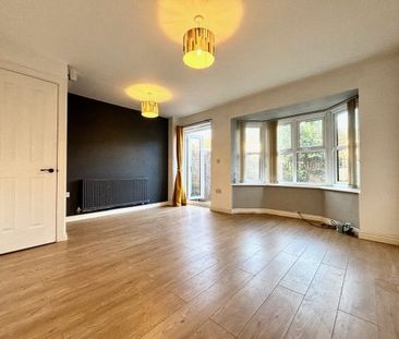 Wordsworth Avenue, Stratford-upon-Avon, CV37 - Photo 1