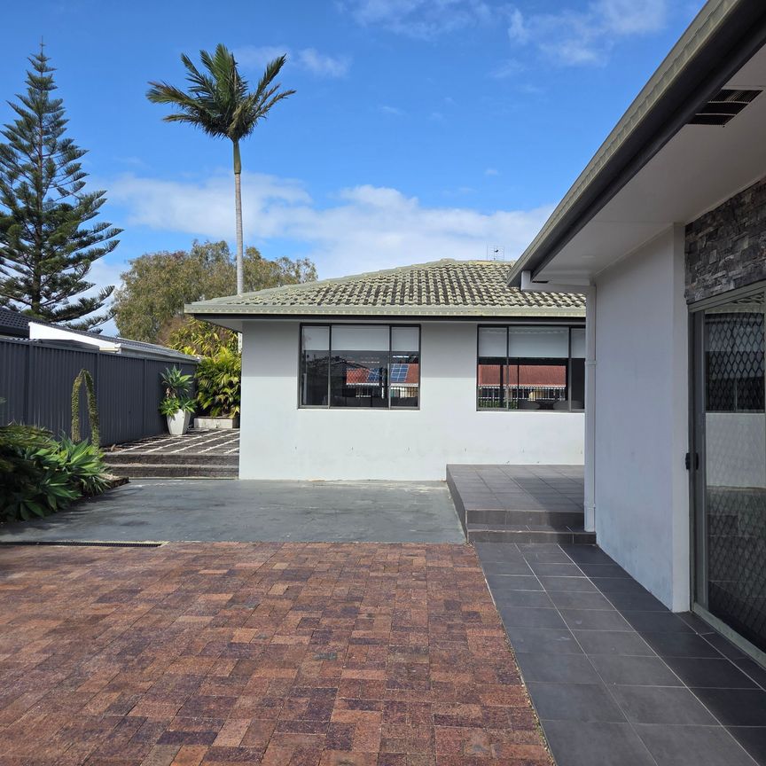 Mermaid Waters - Photo 1