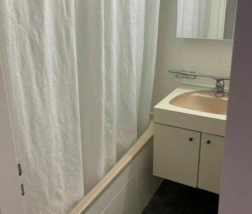 2 Zimmer, 46 m², 2. Stock - Photo 2