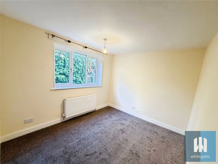 Springwood Hall Gardens, Springwood, Huddersfield, HD1 - Photo 4