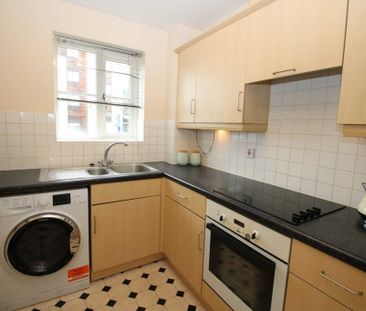 2 bed Ground Floor Flat for rent - Photo 5