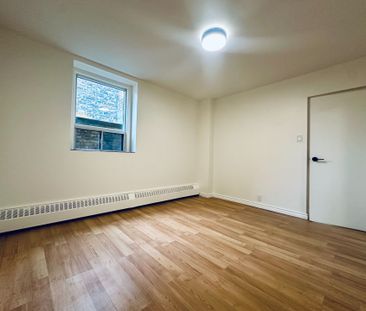 For Lease - 5 High Park Boulevard Unit# A1, Toronto, Ontario - Photo 2