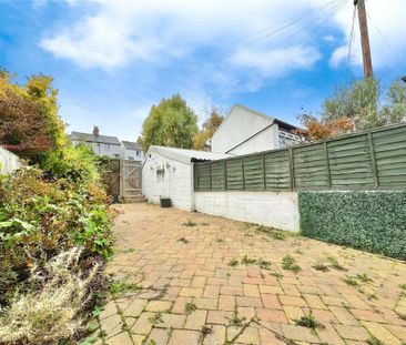 2 bedroom terraced house to rent - Photo 6