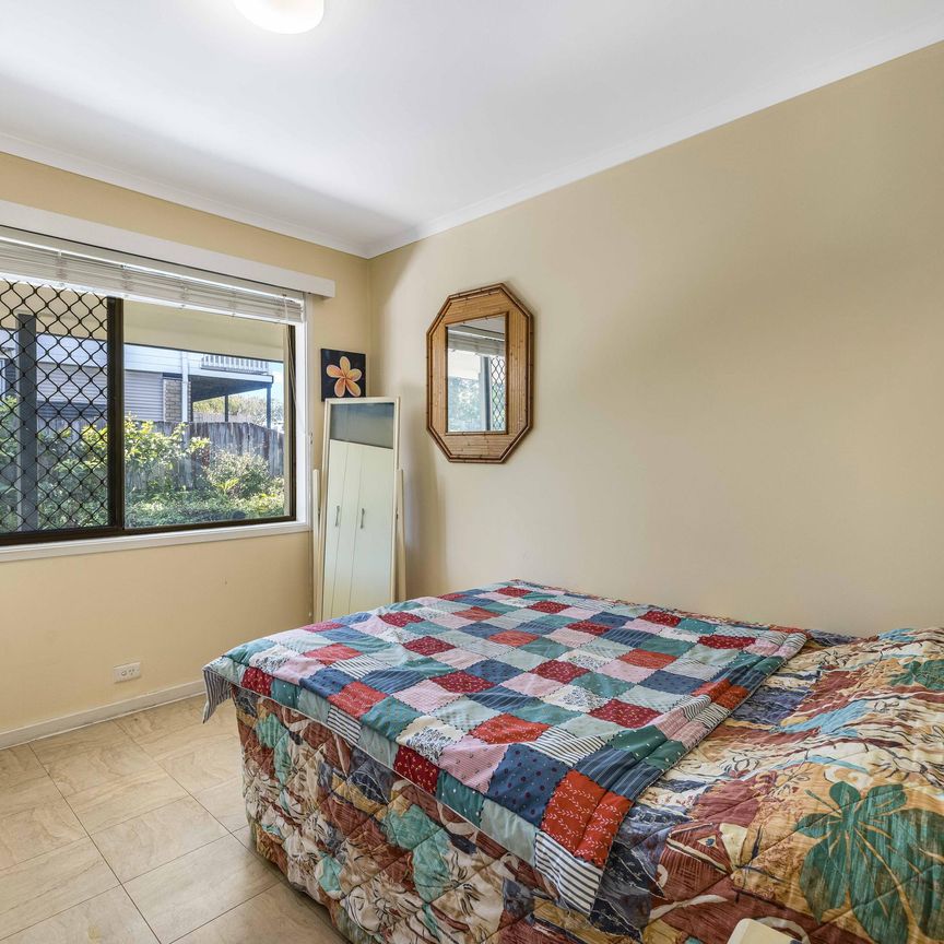 Coastal Comfort and Charm in the Heart of Mooloolaba - Photo 1