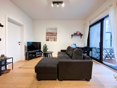 Instapklaar appartement met twee slaapkamers en terras nabij station Gent-Sint-Pieters - Foto 3