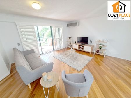 East Brisbane - Photo 2