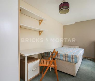 3 bedroom flat to rent - Photo 6