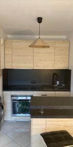 A LOUER PETIT COURONNE APPARTEMENT F2 MEUBLE - Photo 3