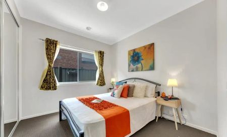 “Stunning Family Home in Prime Location” - Photo 2