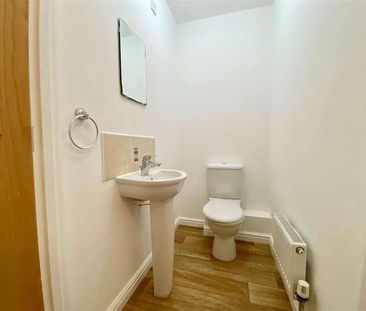 Rhodfa Cnocell Y Coed, Broadlands, Bridgend, Bridgend County Boroug... - Photo 6